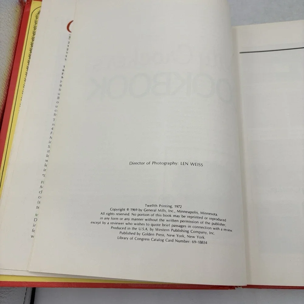 Betty Crocker's Cookbook Red Hardcover 1972 Pie Cover Sears Holiday Ed 12 Print
